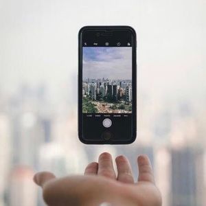 iPhone 7 Plus GOAT case(sticks to surfaces)